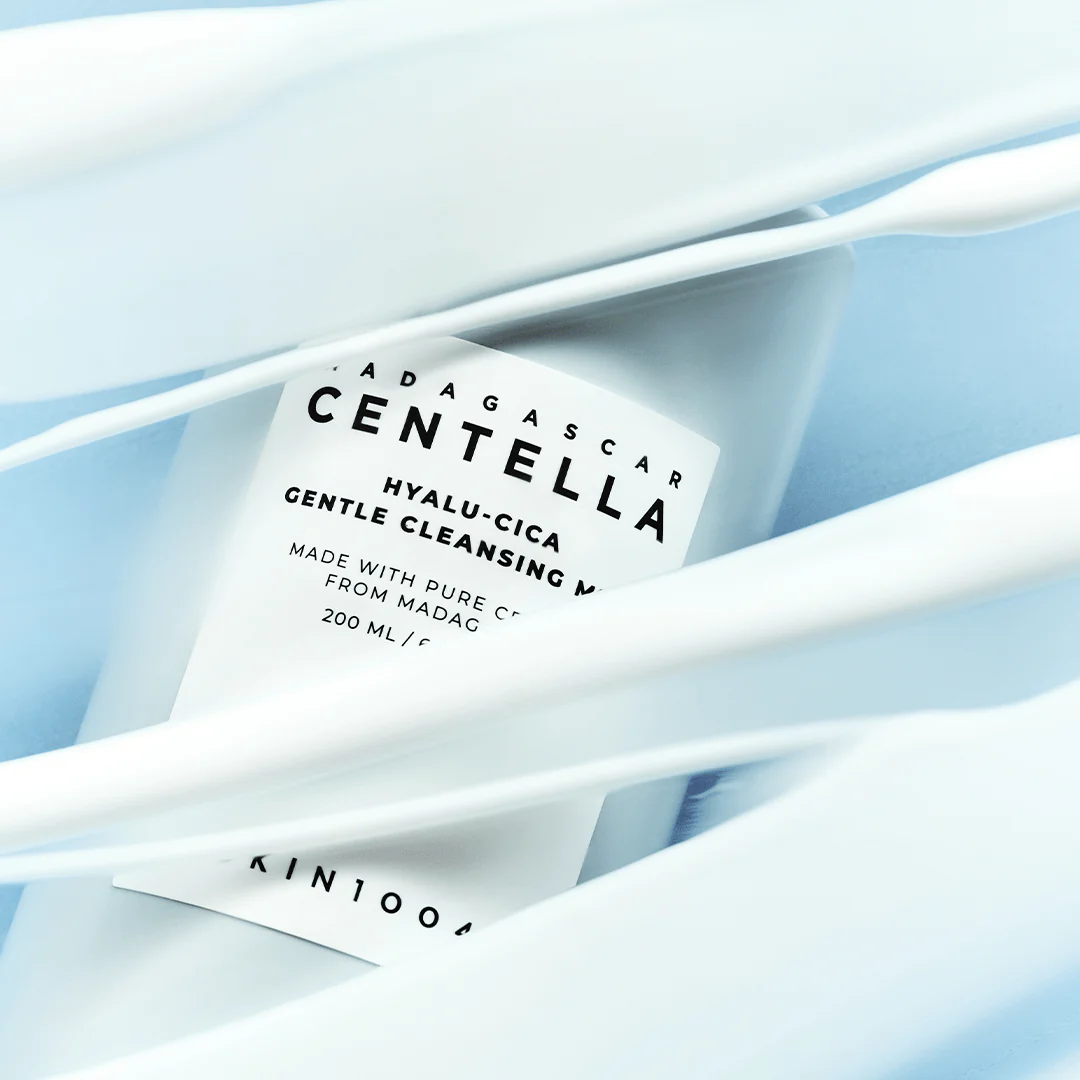 Hyalu-Cica Gentle Cleansing Milk - Image 2